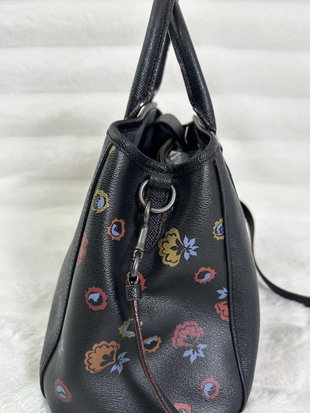 Coach F24374 Margot Carryall Black
Leather Floral Print - Picture 12 of 14